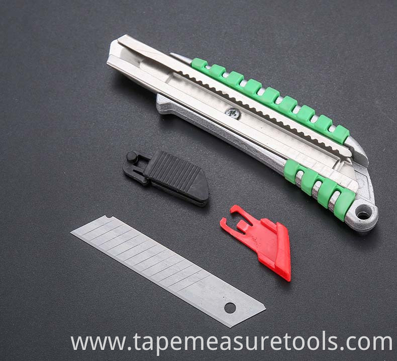 18mm Aluminum alloy coated utility knife